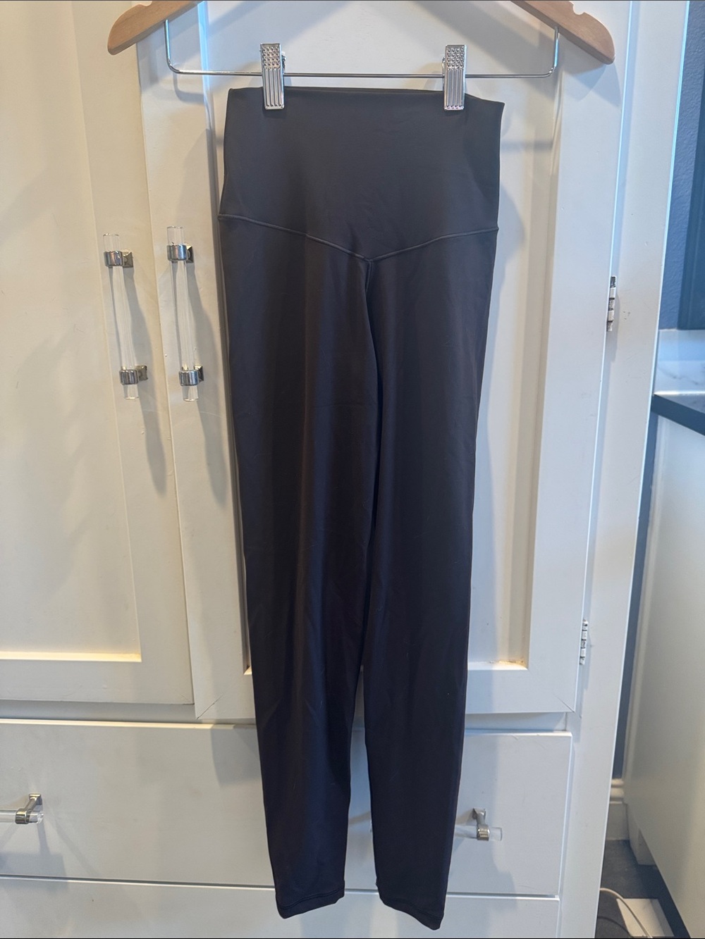 aerie Dark Brown High-Waist Leggings with V-Seam Detail XS Like New